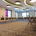 Hotel Explorer 4*