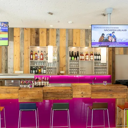 Ξενοδοχείο Explorer 4*