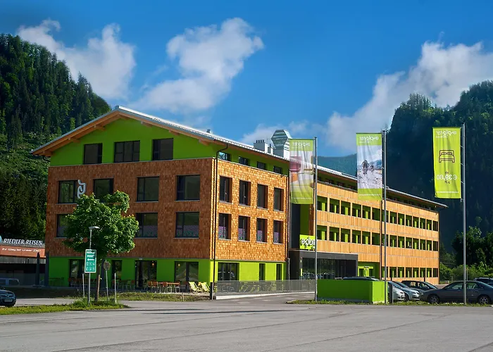 Explorer 4* 茵特斯托德