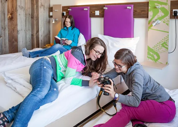 Explorer 4* 茵特斯托德