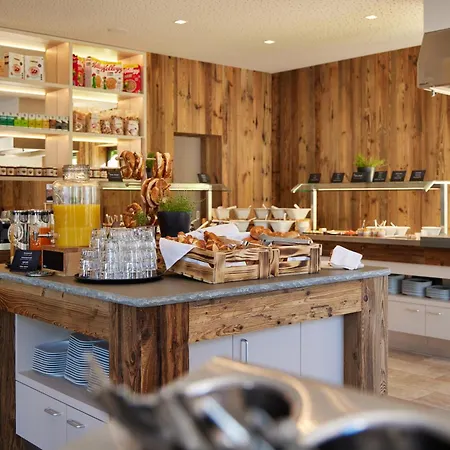 Explorer 3* 힌터스토더